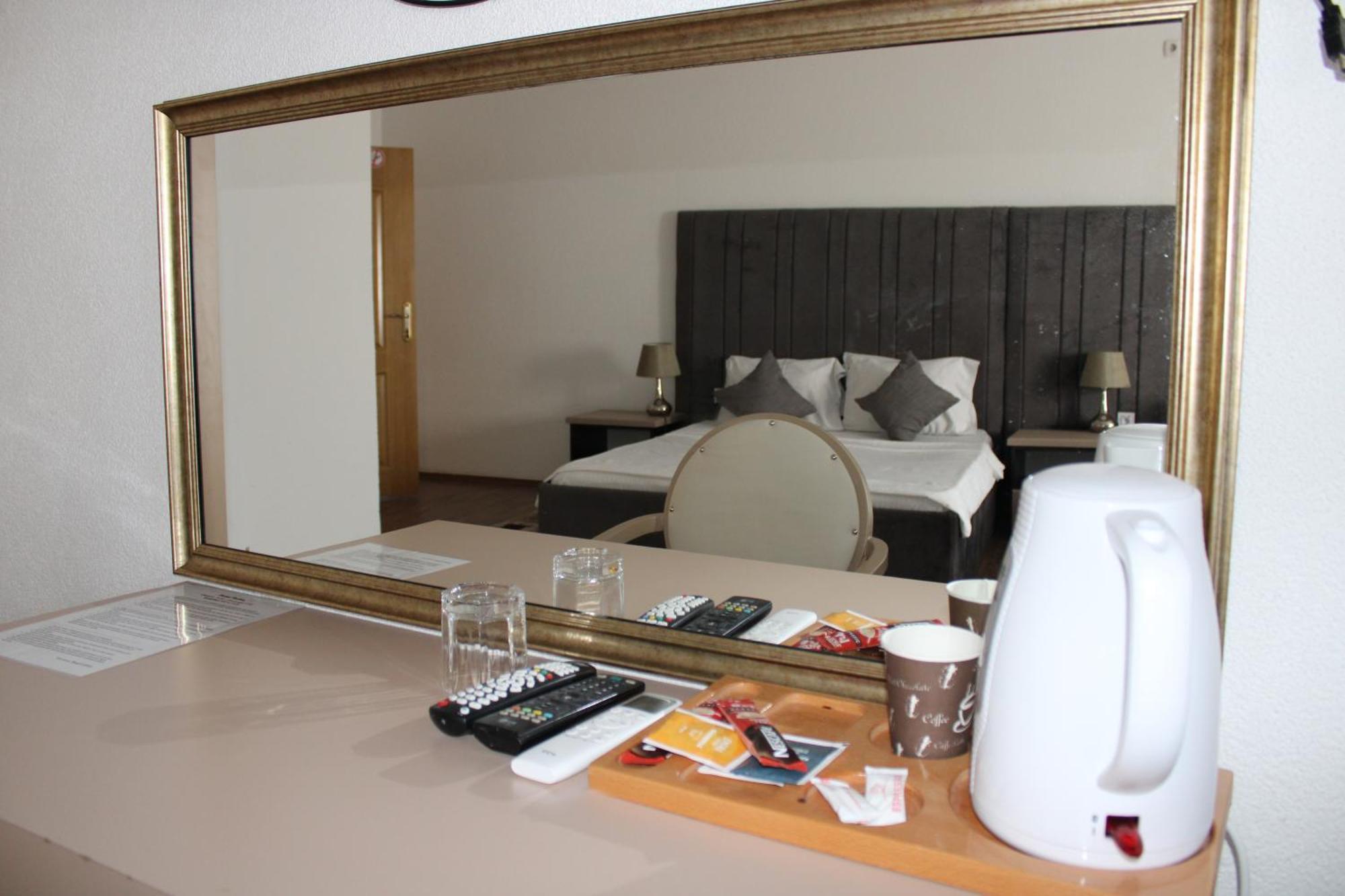 Hotel Cleon Prizren Exterior photo