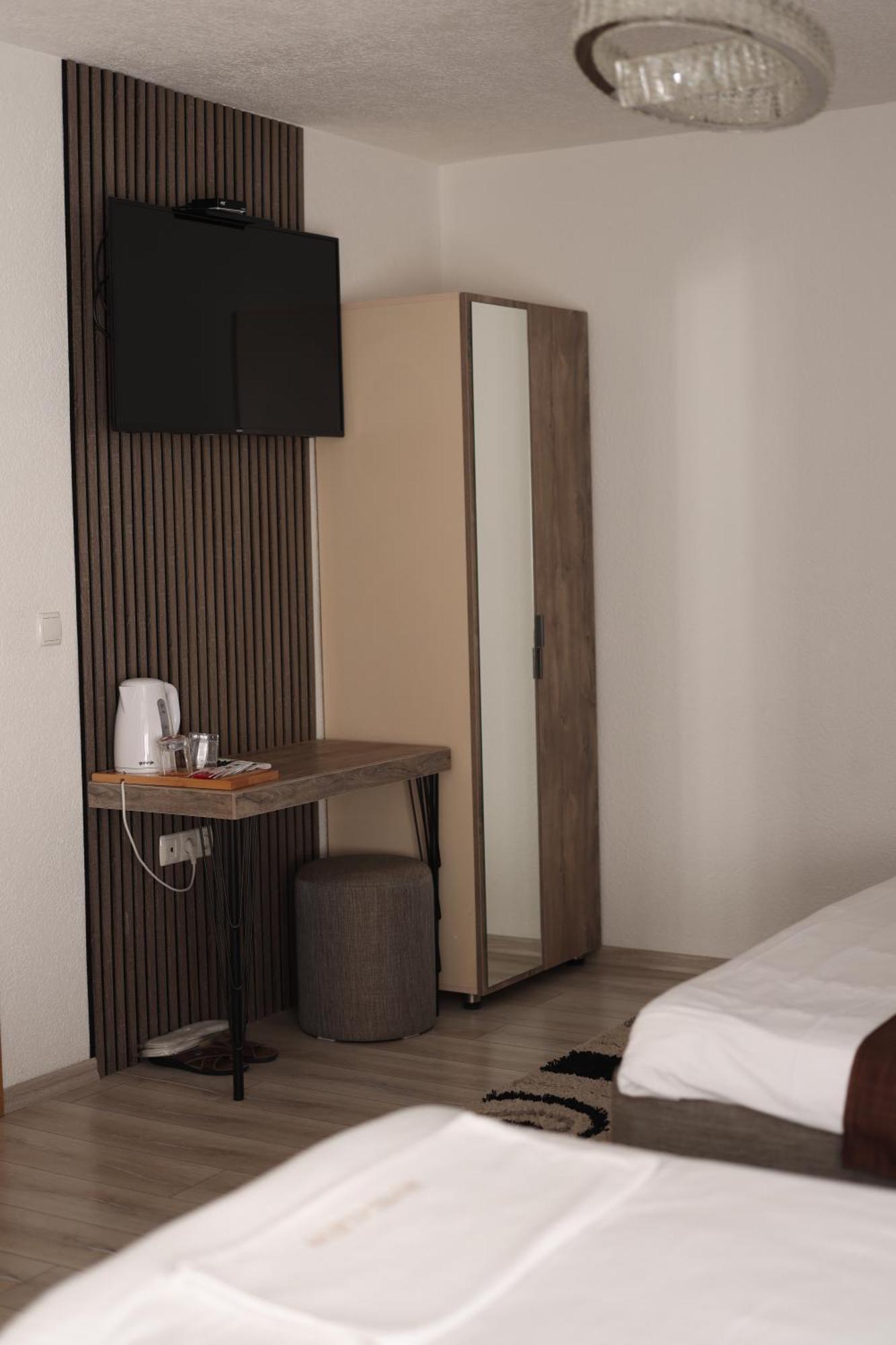 Hotel Cleon Prizren Exterior photo